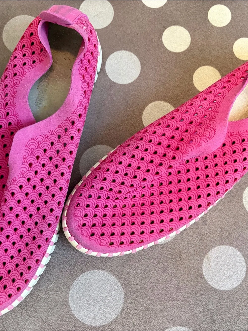 Ilse Jacobsen Pink Perforated Slip-On Flats
